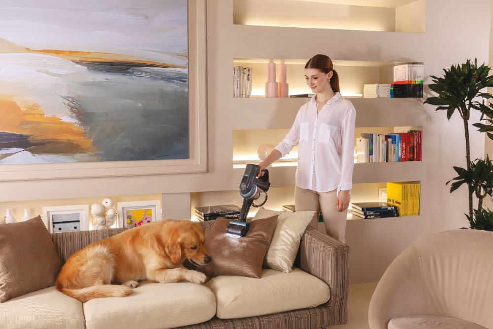 Hoover HF4, Aspirapolvere senza filo, Nero/Argento, 0,7L, Senza sacchetto