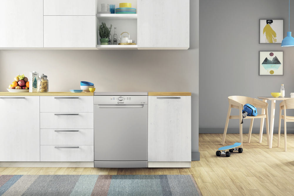 Indesit Lavastoviglie a libera installazione D2F HK26 S - D2F HK26 S