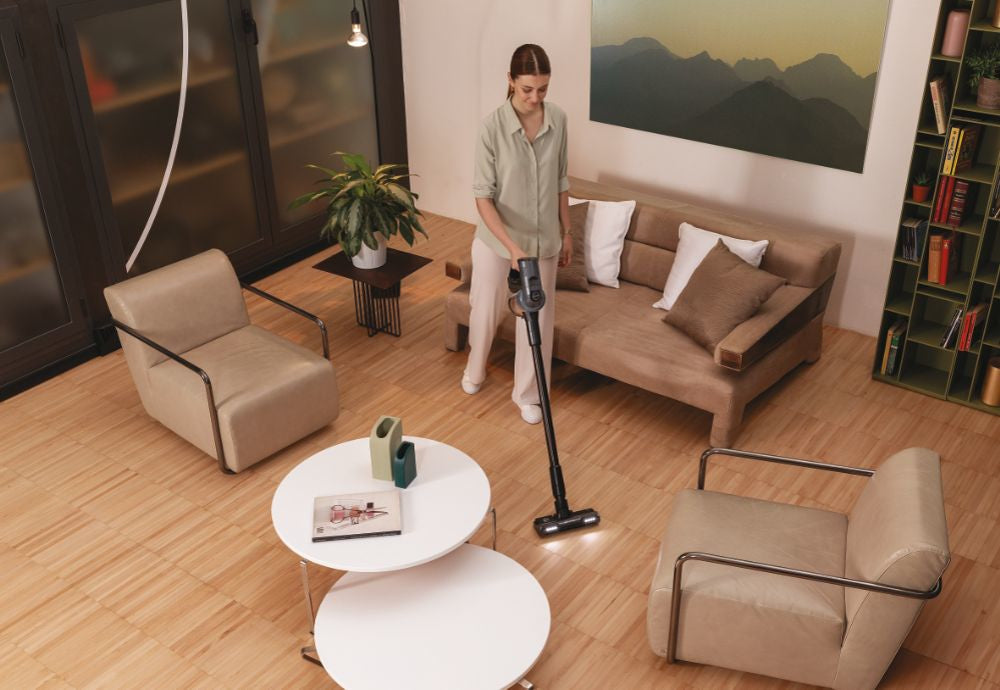 Hoover HF4, Aspirapolvere senza filo, Nero/Argento, 0,7L, Senza sacchetto