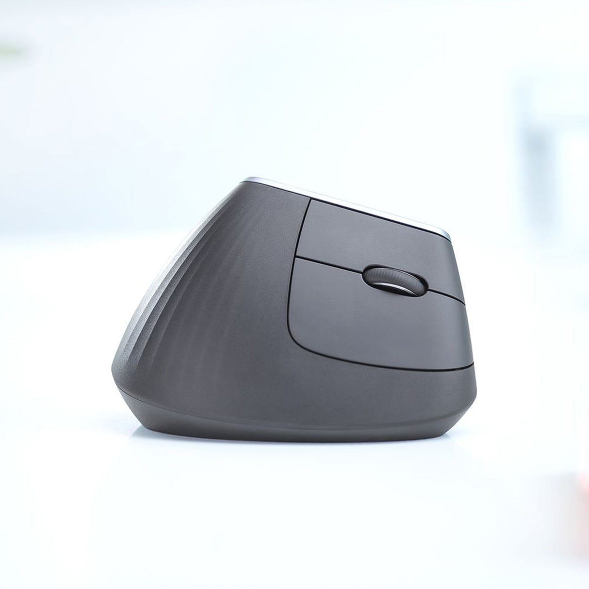 Logitech MX Vertical mouse Ufficio Mano destra RF senza fili + Bluetooth Ottico 4000 DPI