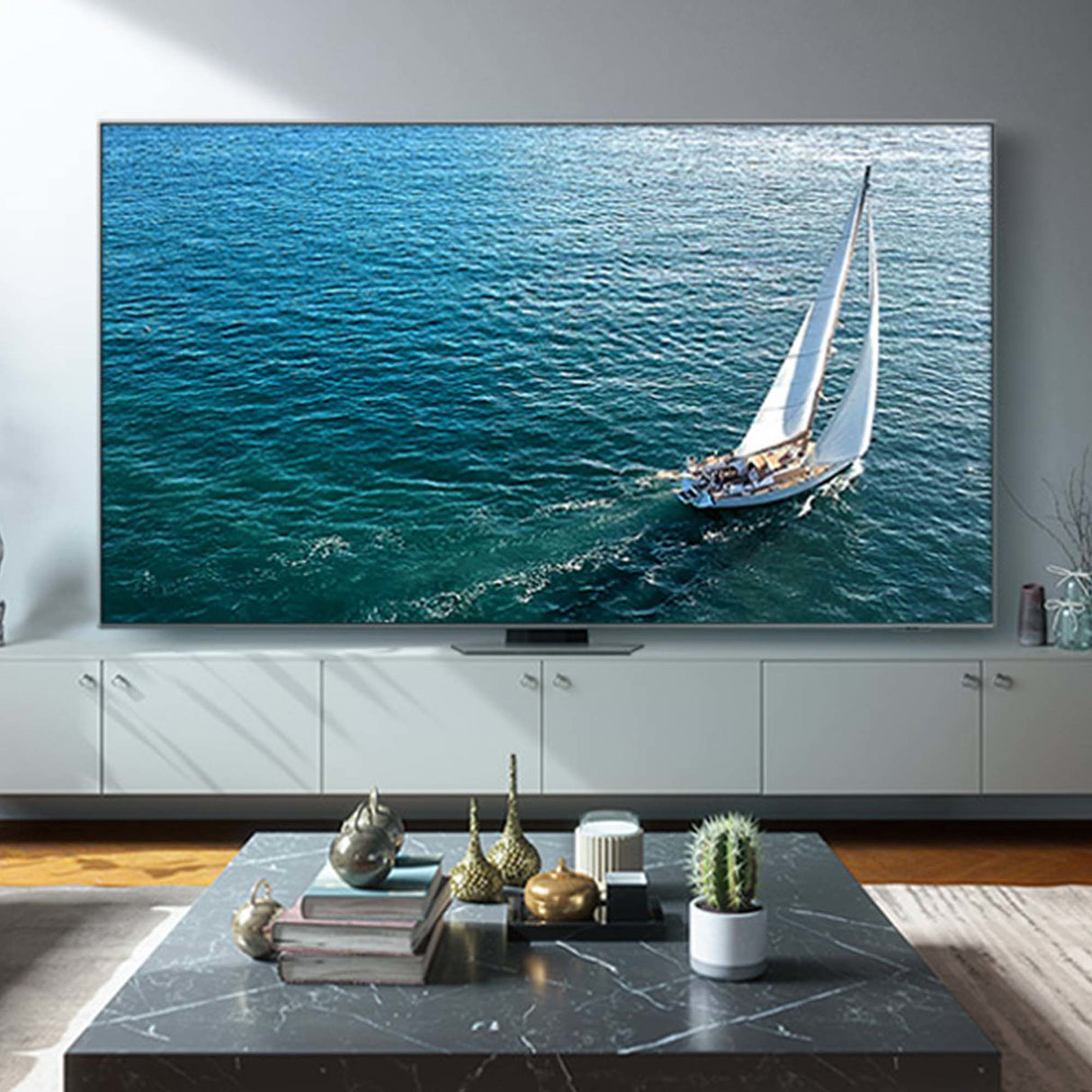 Samsung Series 8 TV QE98Q80CATXZT QLED 4K, Smart TV 98" Processore Neural Quantum 4K, SuperSlim Design, Carbon Silver 2023